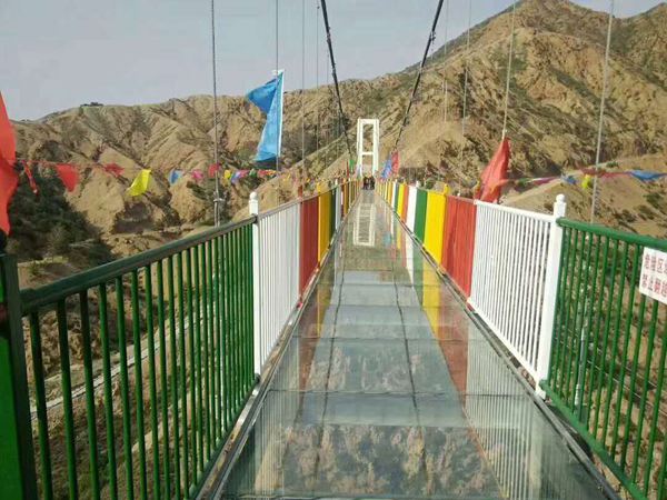 玻璃吊橋 玻璃吊橋